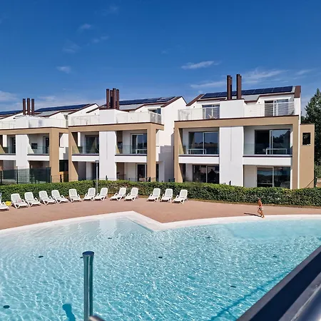Villaggio Evanike Deluxe