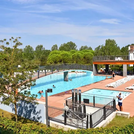 Villaggio Evanike Deluxe